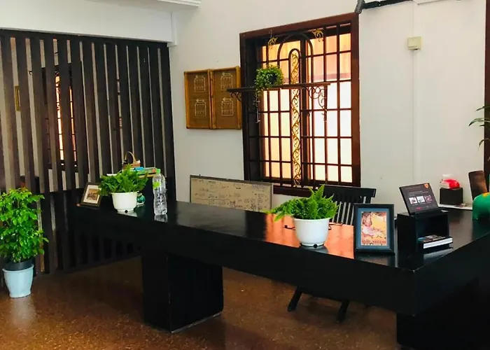 Phum Angkor Hostal *