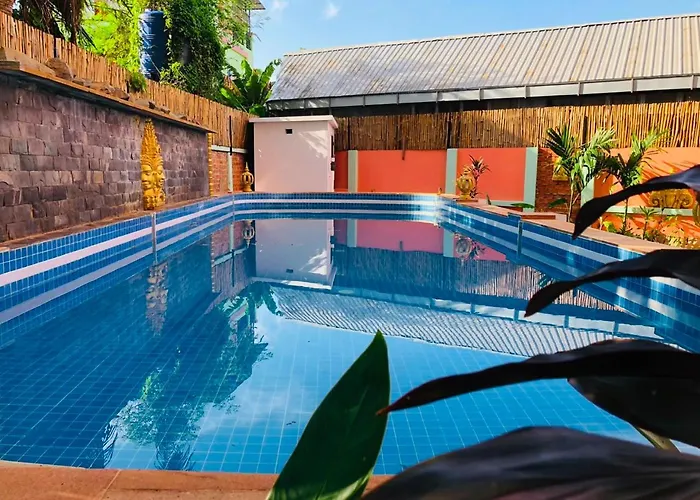 Phum Angkor Hostal *